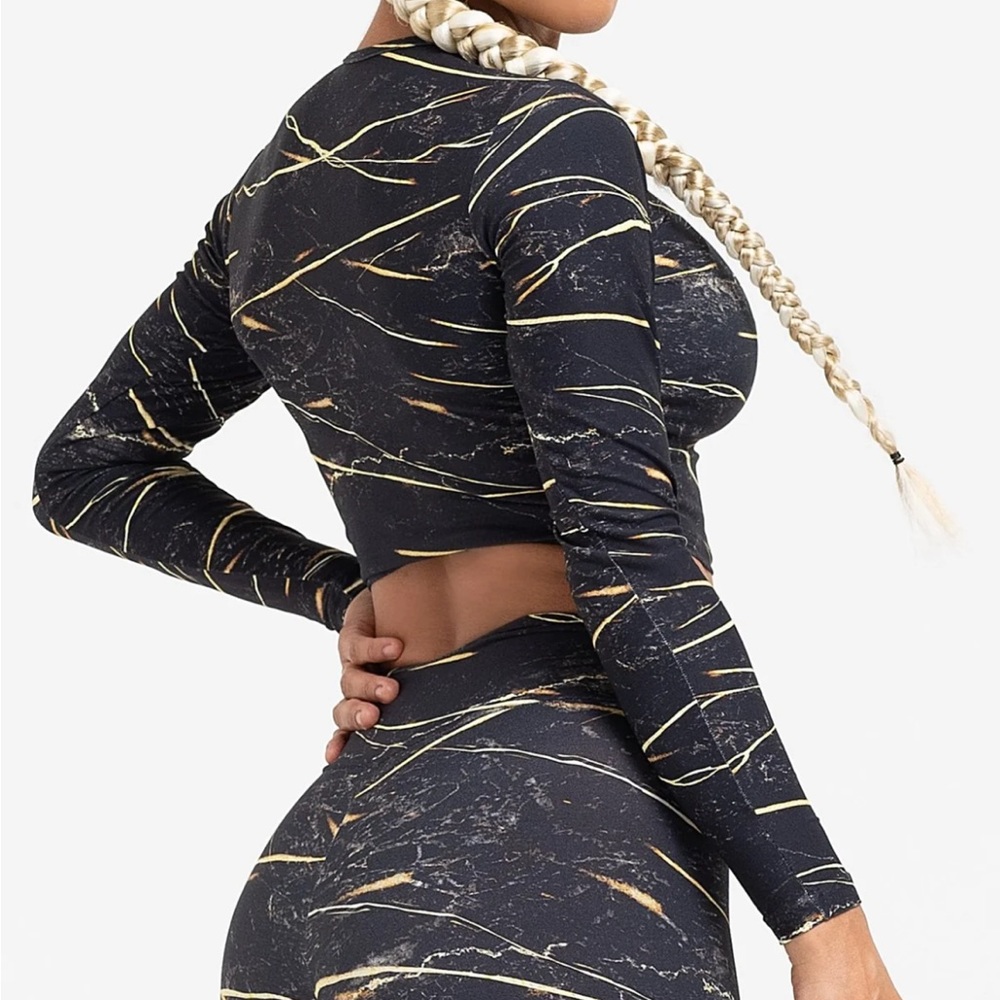 Licifit TIGER'S EYE LONG SLEEVE CROP TOP Size S/M - Picture 2 of 7